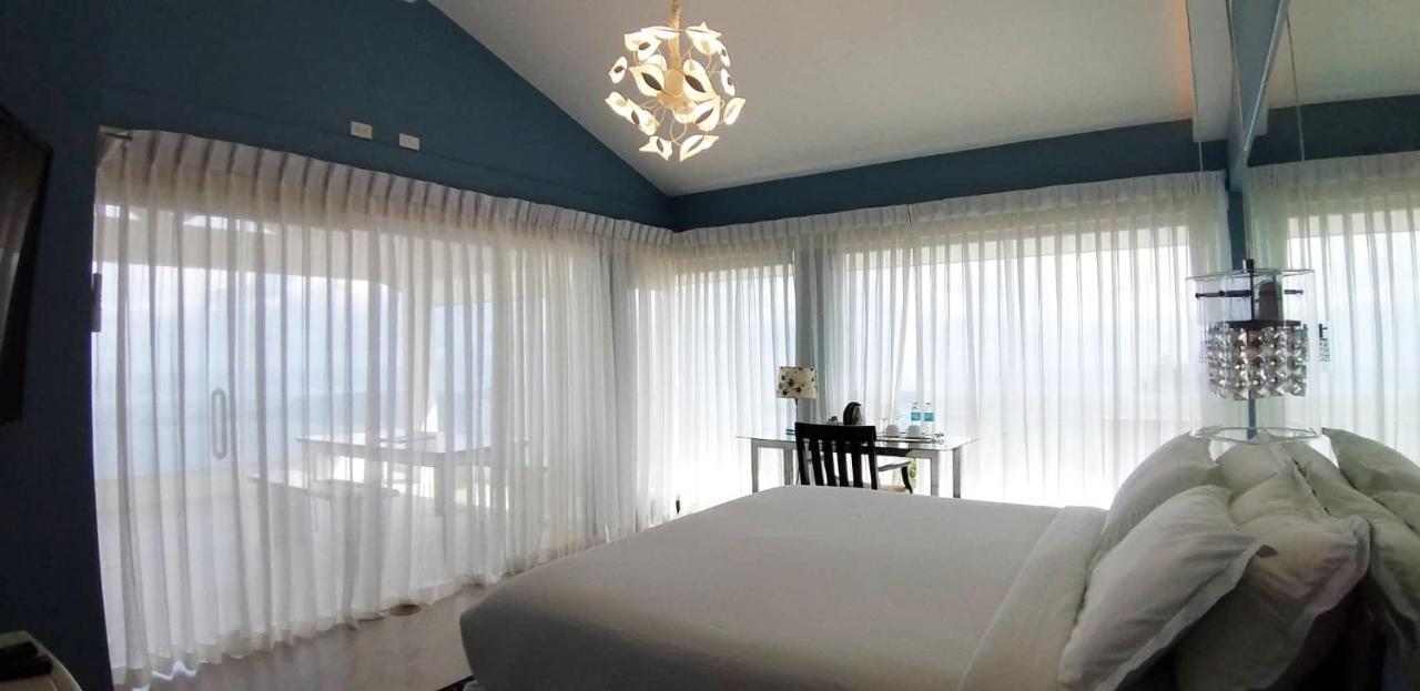 Bed and Breakfast The Carmelence View Tagaytay City Exterior foto